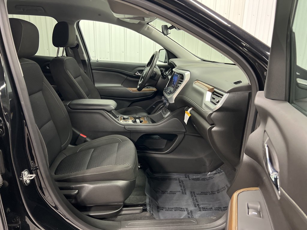 2023 GMC Acadia SLE - Photo 10