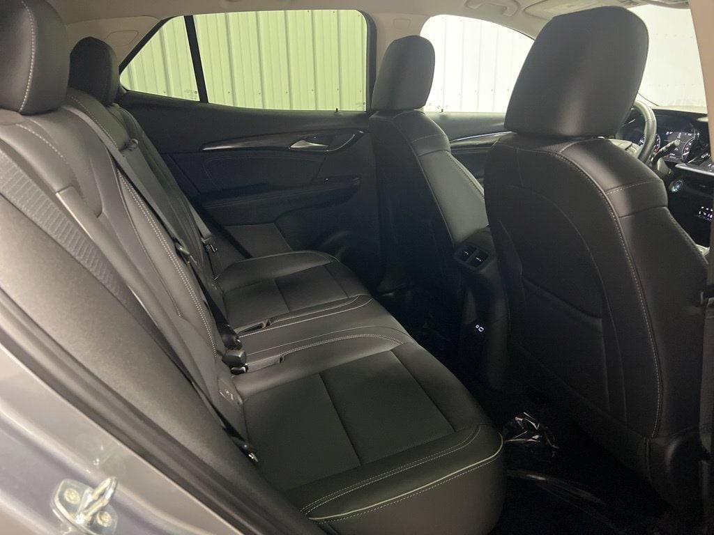 2022 Buick Envision Essence - Photo 10