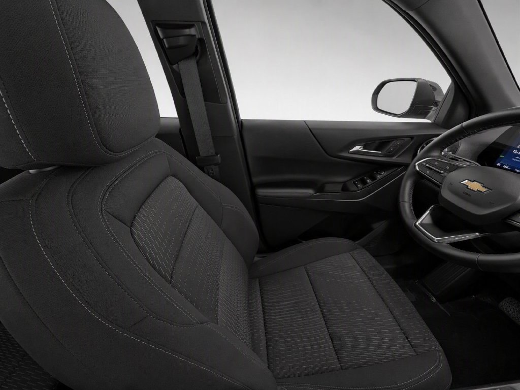 2026 Chevrolet Equinox LT - Photo 20