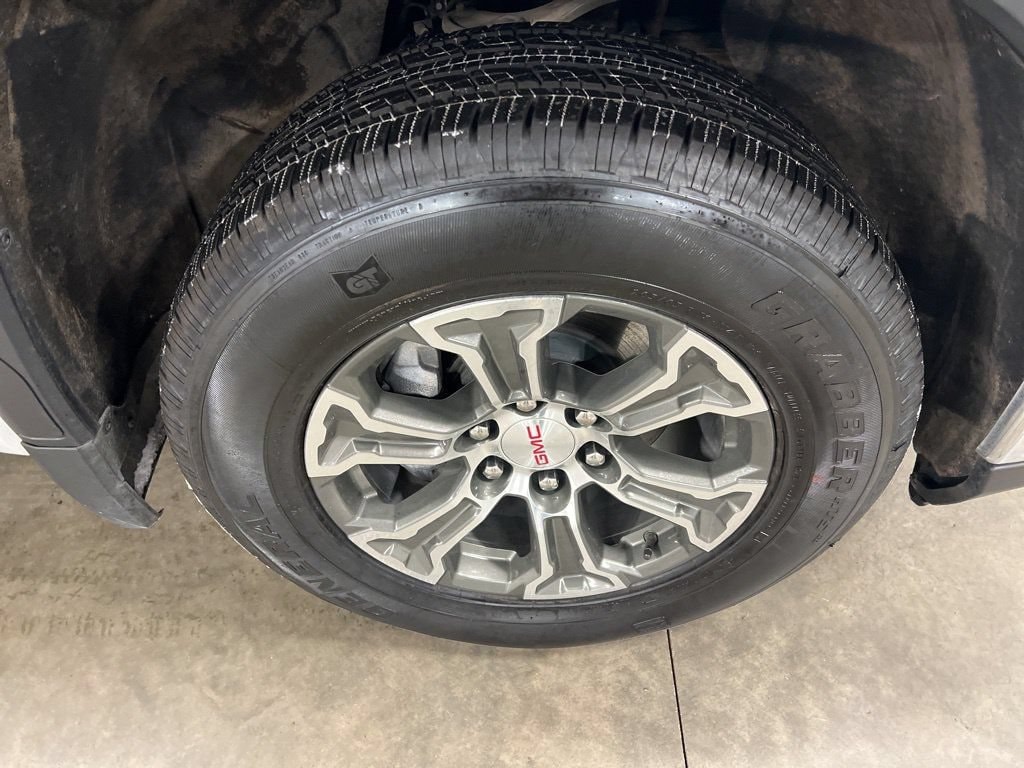 2024 GMC Sierra 1500 SLT - Photo 19