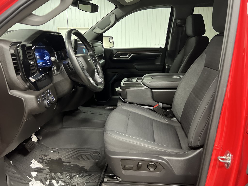 2023 Chevrolet Silverado 1500 RST - Photo 13