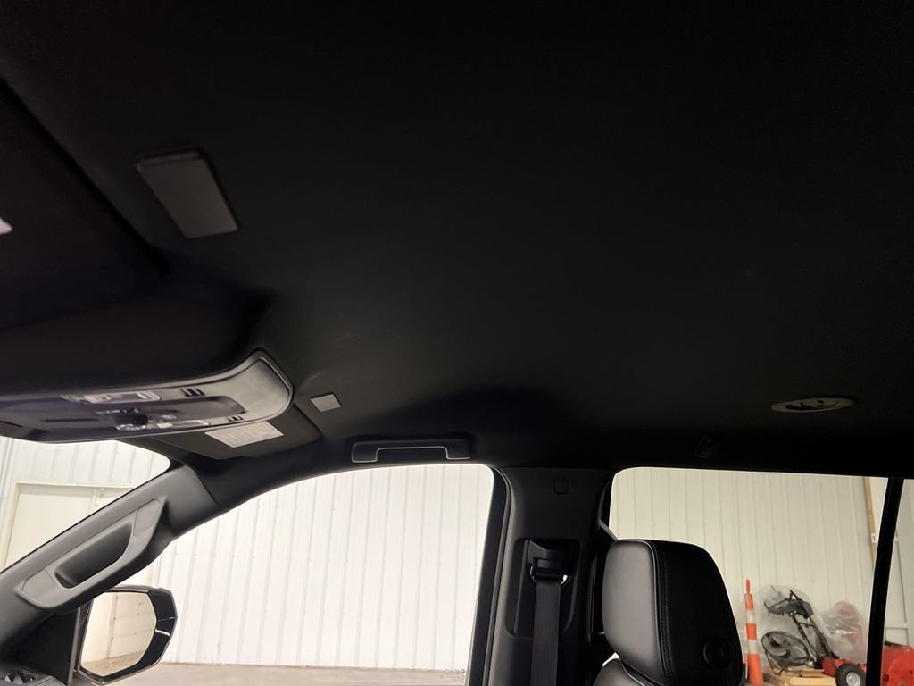 2025 GMC Yukon Denali - Photo 29