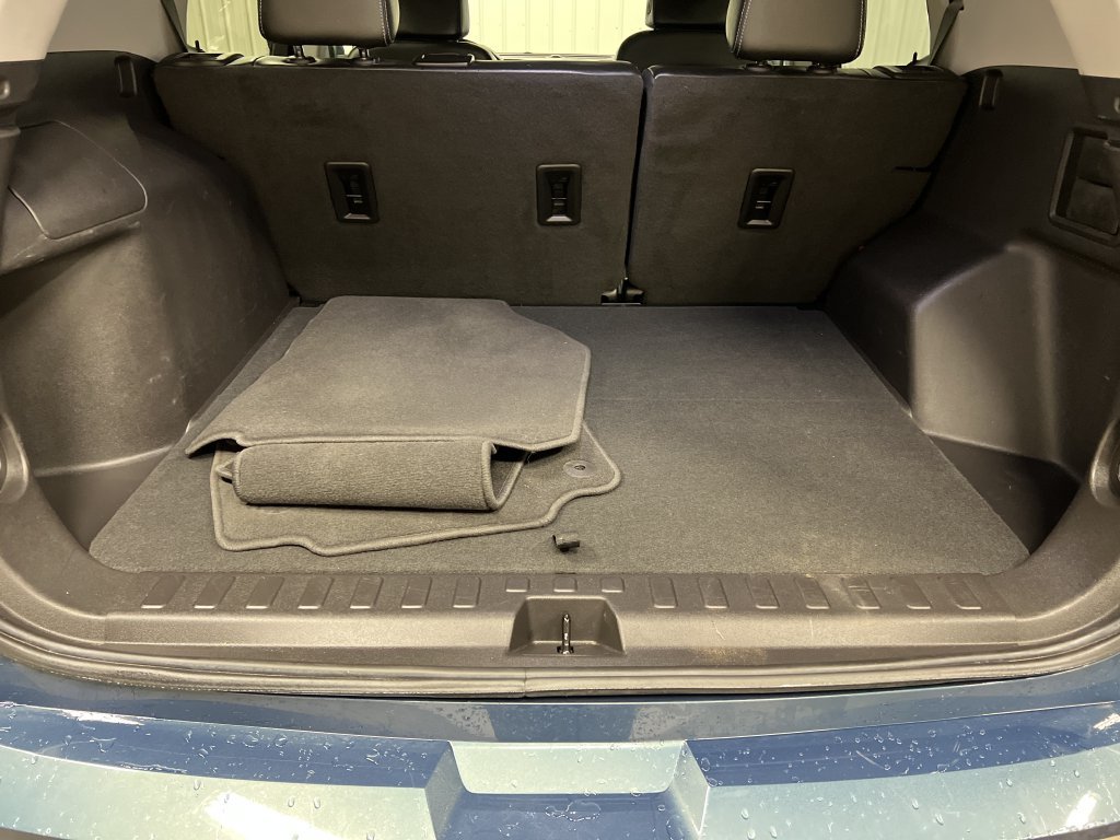 2024 GMC Terrain SLT - Photo 12