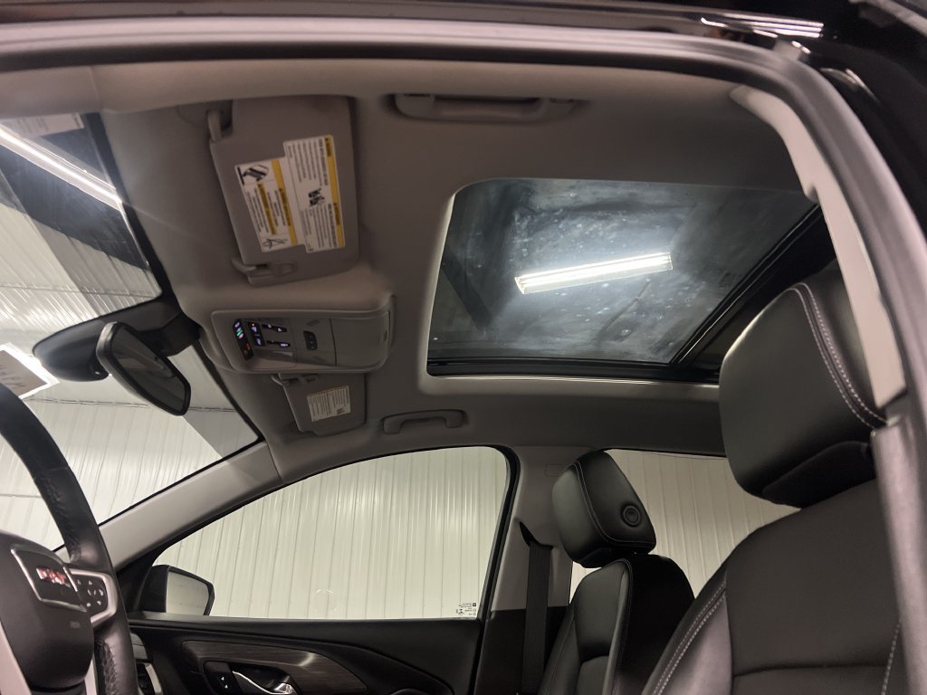 2023 GMC Terrain SLT - Photo 25