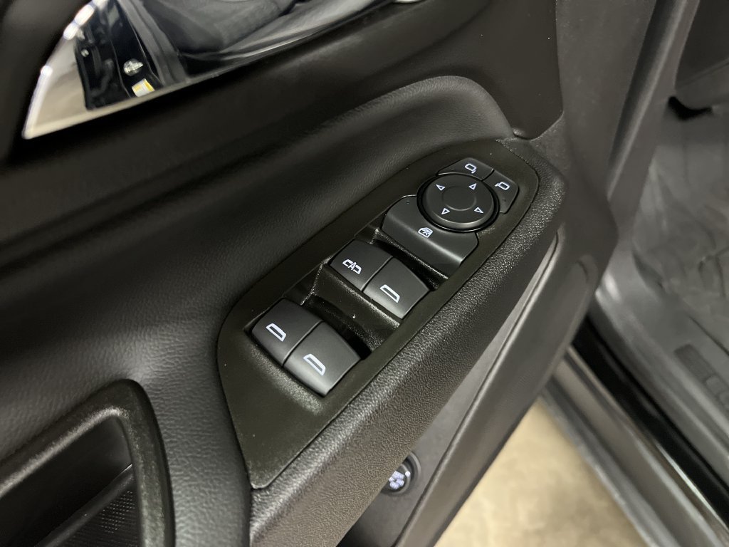 2024 Chevrolet Equinox LT - Photo 16