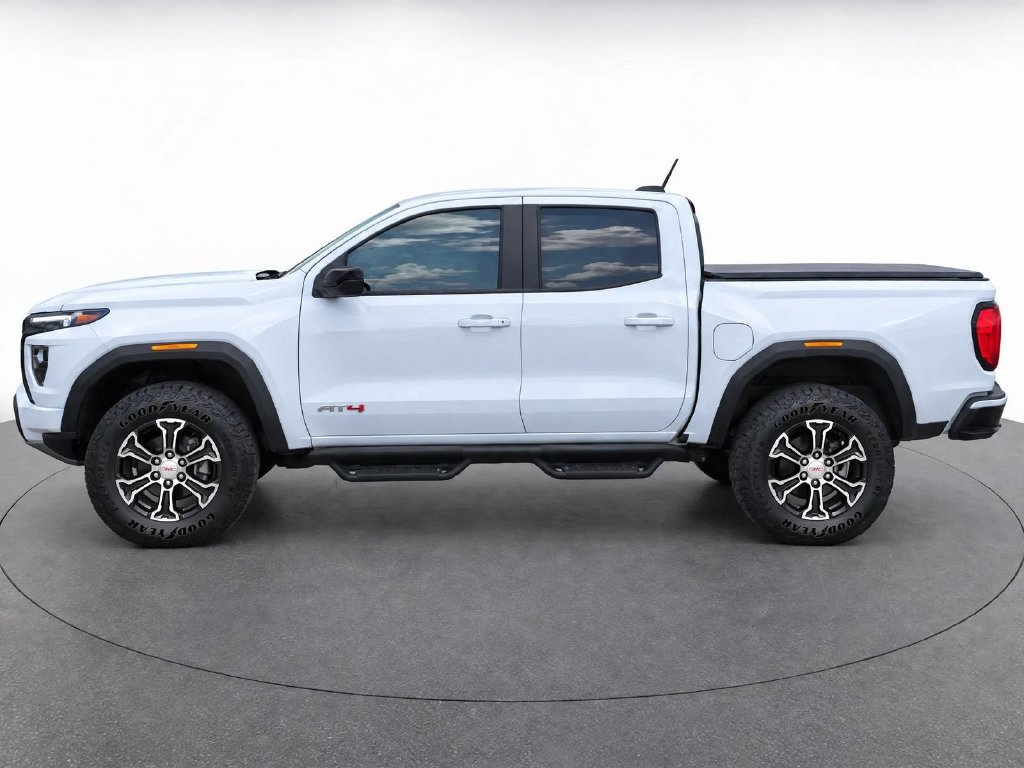 2024 GMC Canyon AT4 - Photo 8
