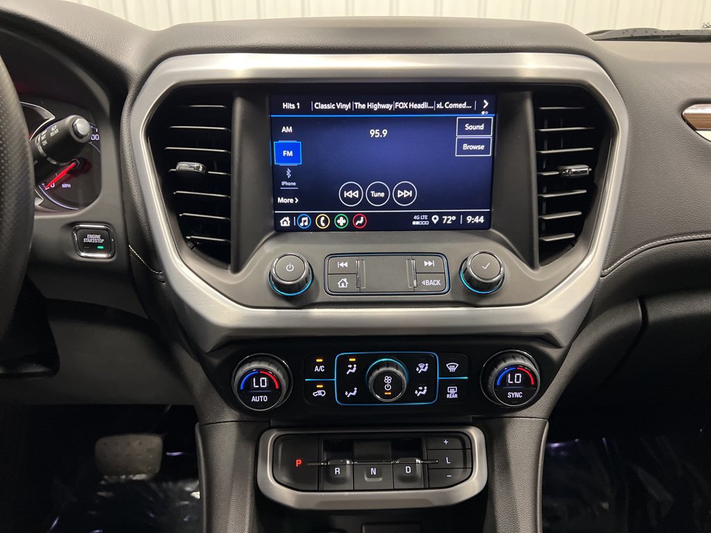 2023 GMC Acadia SLE - Photo 18
