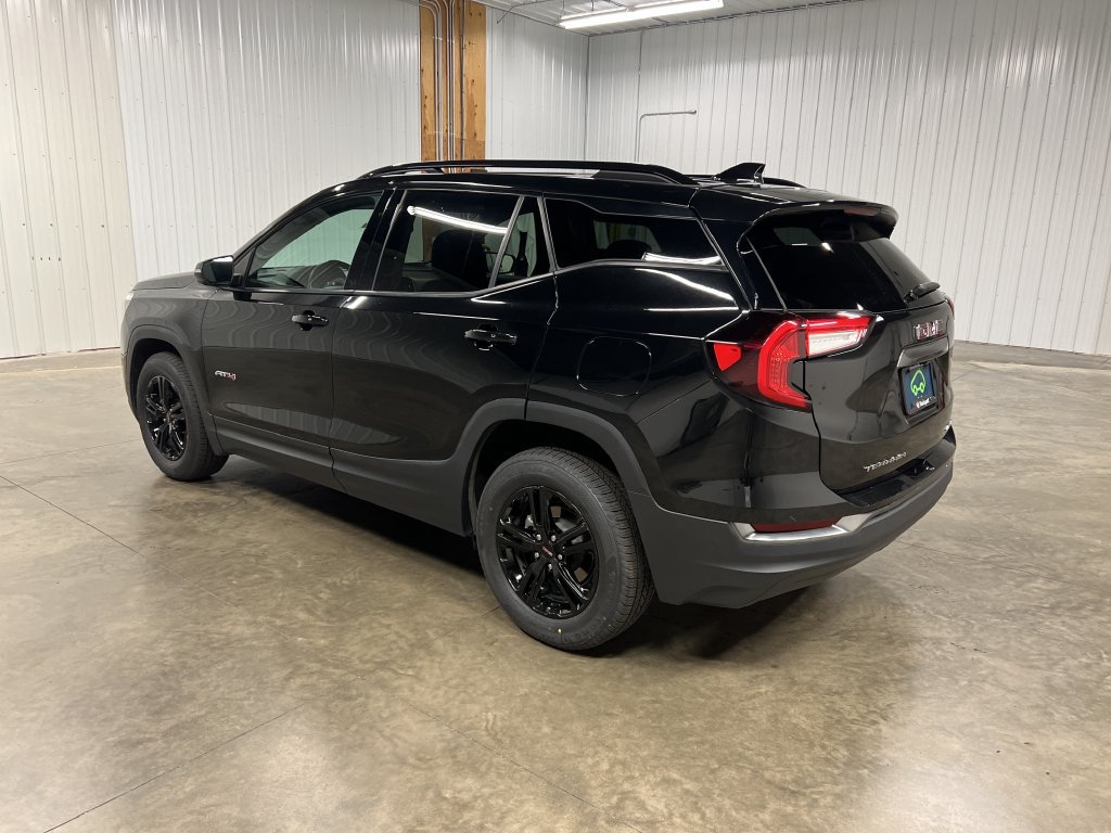 2023 GMC Terrain AT4 - Photo 7
