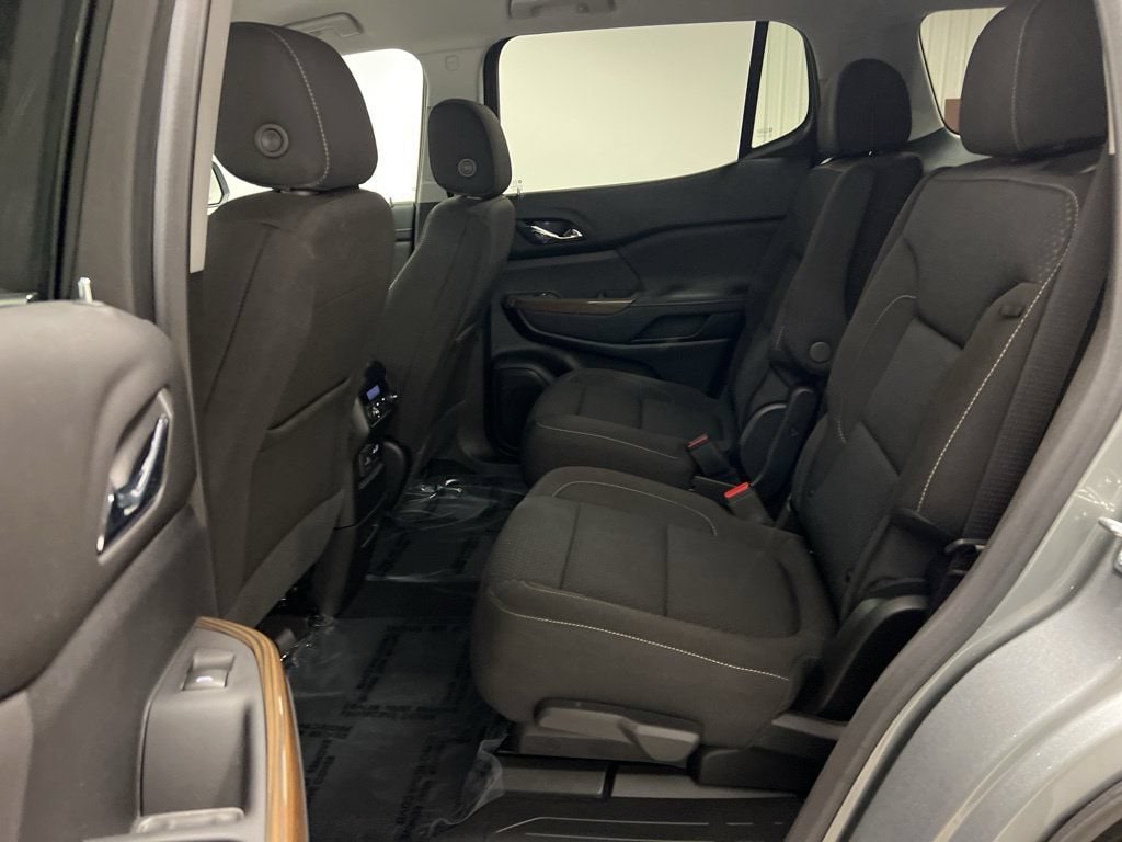 2023 GMC Acadia SLE - Photo 12