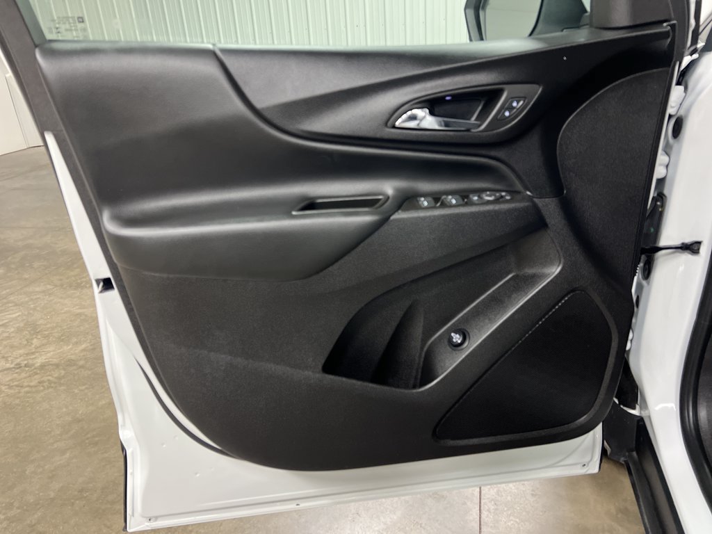 2024 Chevrolet Equinox LT - Photo 18