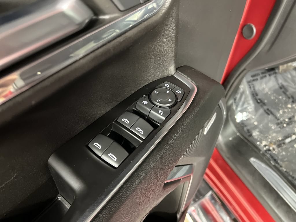 2024 GMC Sierra 1500 SLT - Photo 16