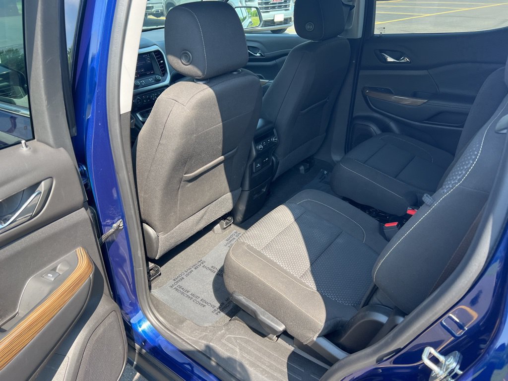 2023 GMC Acadia SLE - Photo 12
