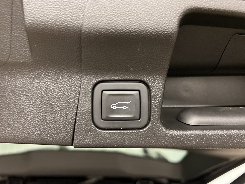 2023 GMC Acadia SLE - Photo 9
