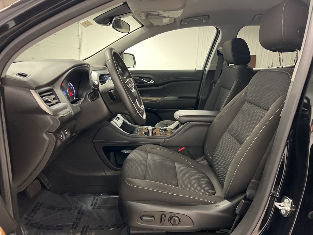 2023 GMC Acadia SLE - Photo 11