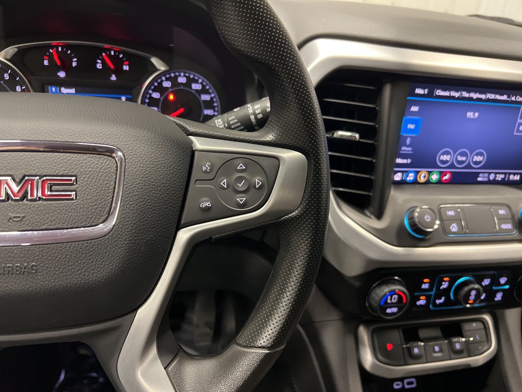 2023 GMC Acadia SLE - Photo 17