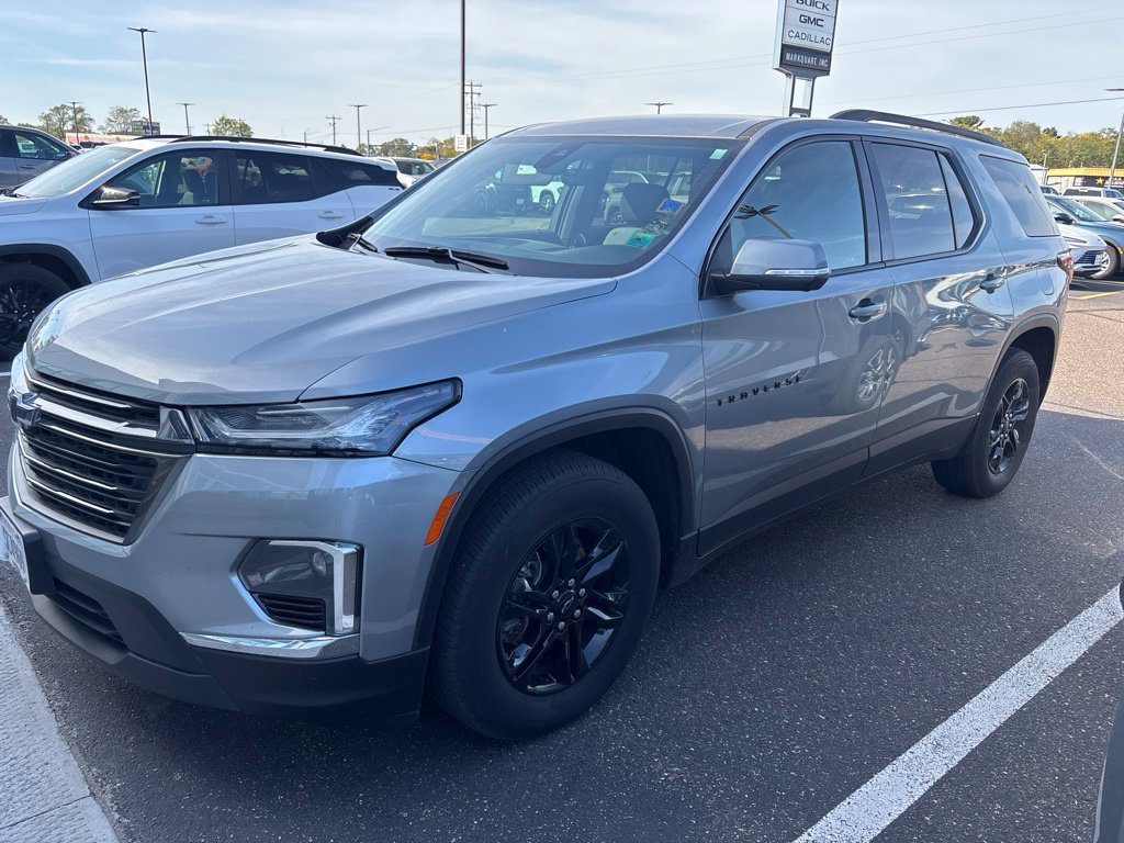 Used 2023 Chevrolet Traverse LT Cloth SUV