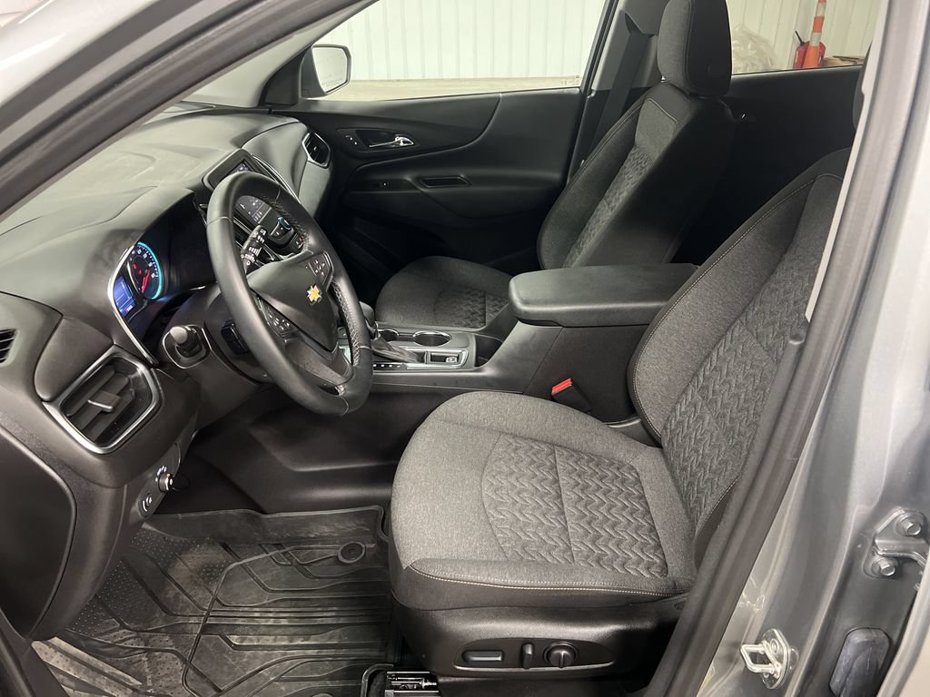 2024 Chevrolet Equinox LT - Photo 13