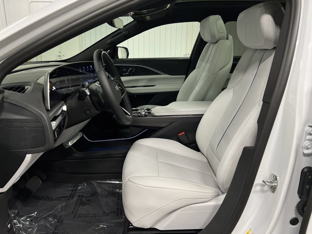 2026 Cadillac LYRIQ Luxury - Photo 12