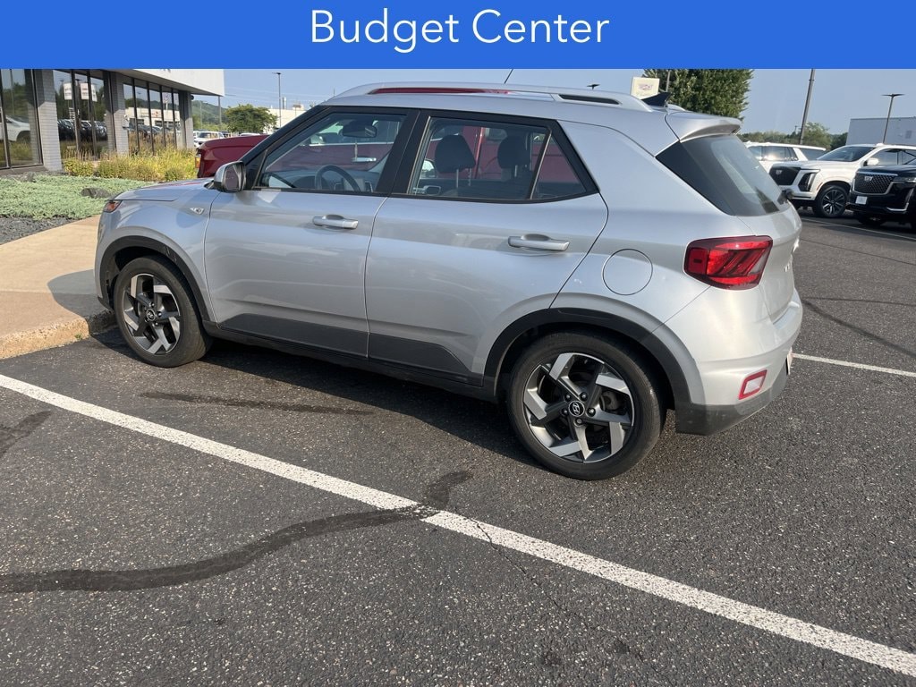 Used 2022 Hyundai Venue SEL SUV