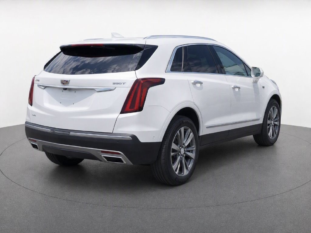 New 2026 CADILLAC XT5 Premium Luxury SUV