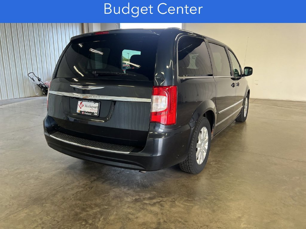 Used 2013 Chrysler Town & Country Touring Minivan