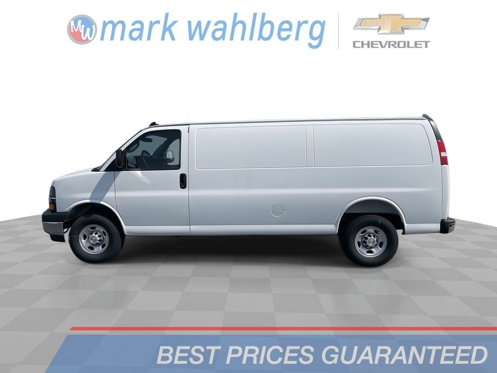2025 Chevrolet Express Cargo