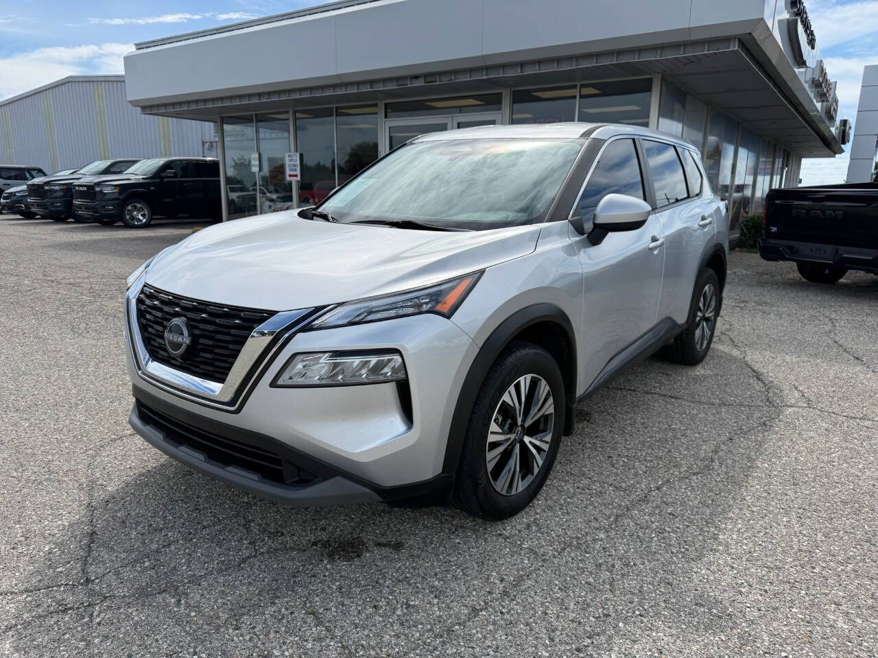 Used 2023 Nissan Rogue SV 4dr Crossover Wagon