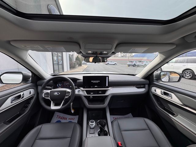 2026 Ford Explorer Active - Photo 9