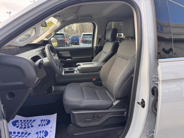 2025 Ford Expedition Active - Photo 10