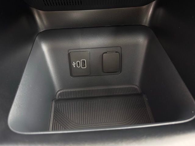 2026 Ford Explorer Active - Photo 17