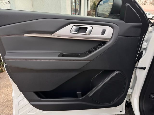 2026 Ford Explorer Active - Photo 19