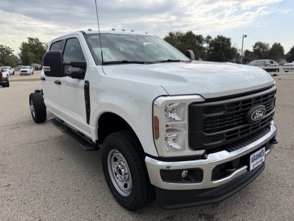 New 2027 Ford Chassis Cab F-350® XL TRUCK