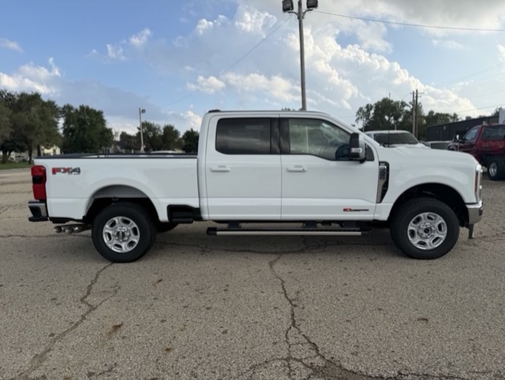New 2027 Ford Super Duty F-250® XLT TRUCK