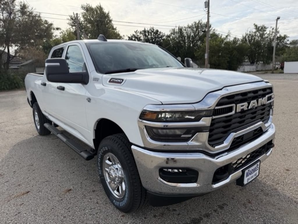 New 2027 Ram 2500 TRADESMAN CREW CAB 4X4 6'4 BOX Pickup