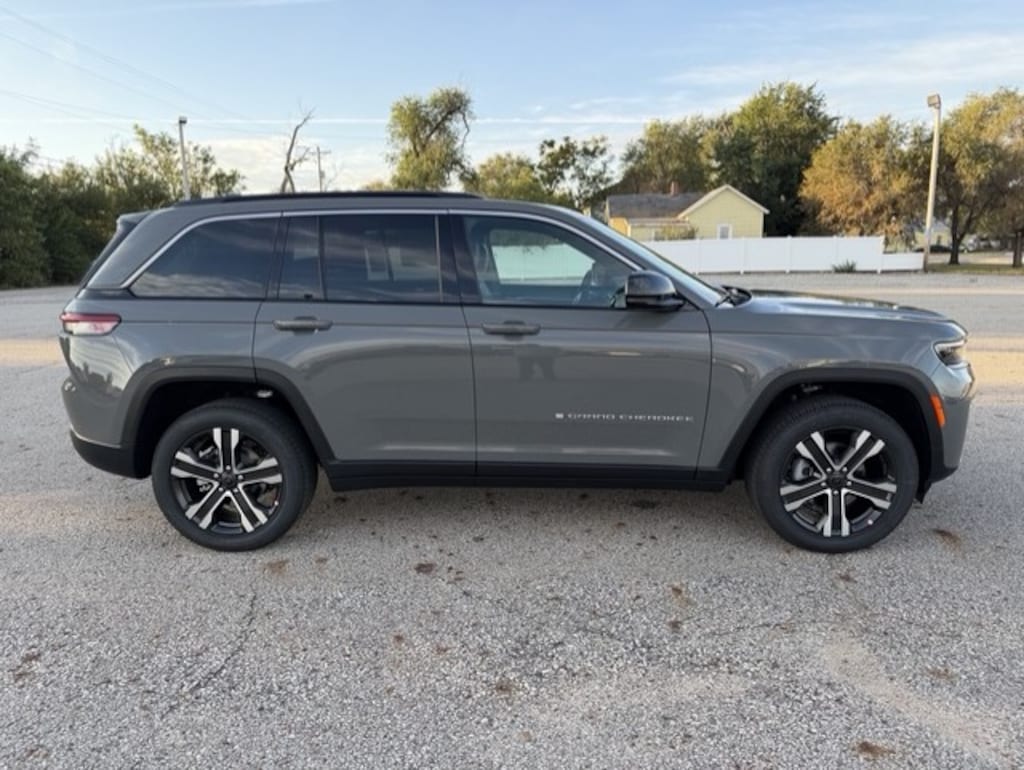New 2027 Jeep Grand Cherokee Limited Sport Utility