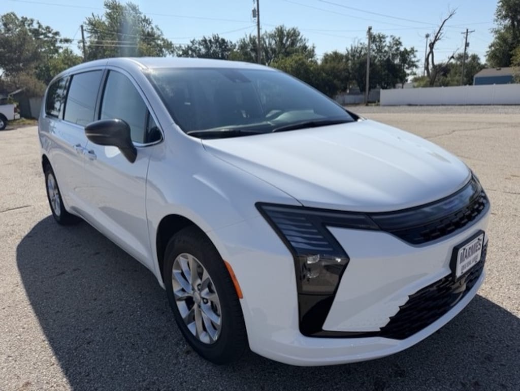 New 2027 Chrysler Pacifica SELECT AWD Passenger Van