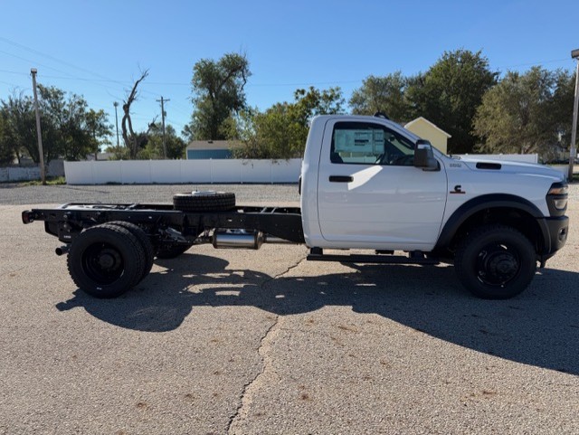 New 2027 Ram 5500 Chassis Cab TRADESMAN REGULAR 4X4 84' CA Pickup