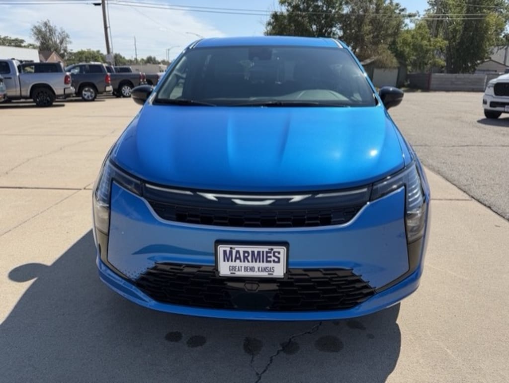 New 2027 Chrysler Pacifica SELECT Passenger Van