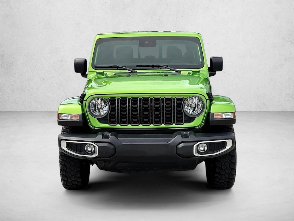 Used 2025 Jeep Gladiator High Tide Crew Cab Pickup