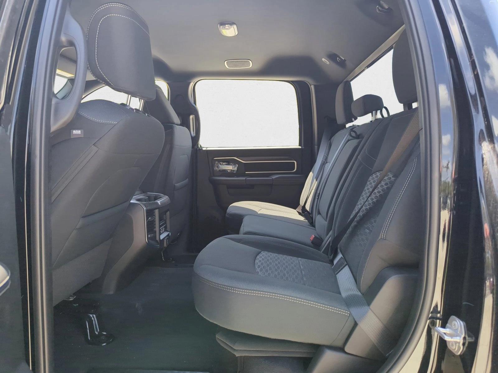 2025 RAM 2500 Big Horn - Photo 17