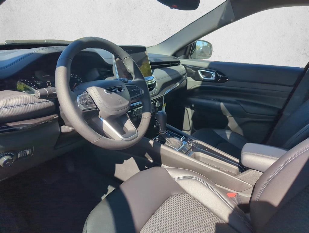 New 2026 Jeep Compass Latitude Altitude SUV