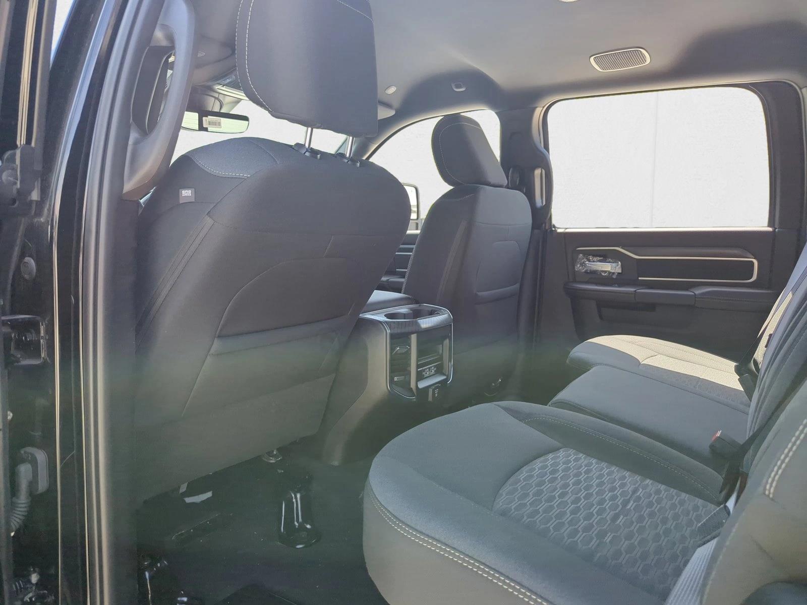 2025 RAM 2500 Big Horn - Photo 18