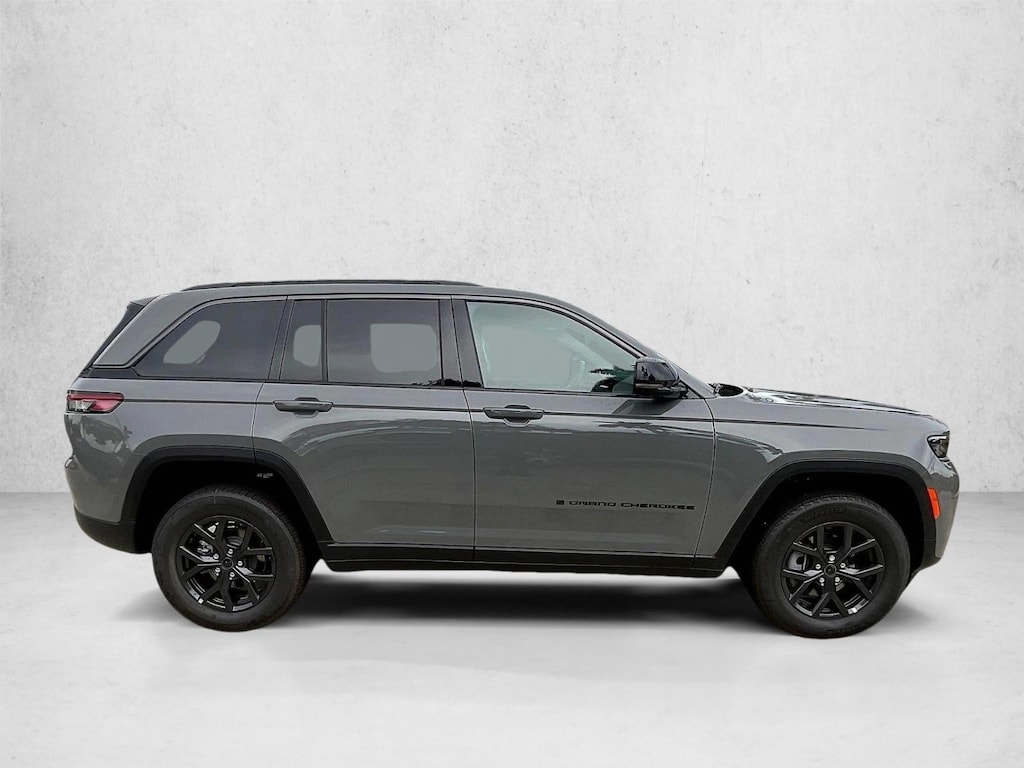 New 2027 Jeep Grand Cherokee Laredo Altitude SUV