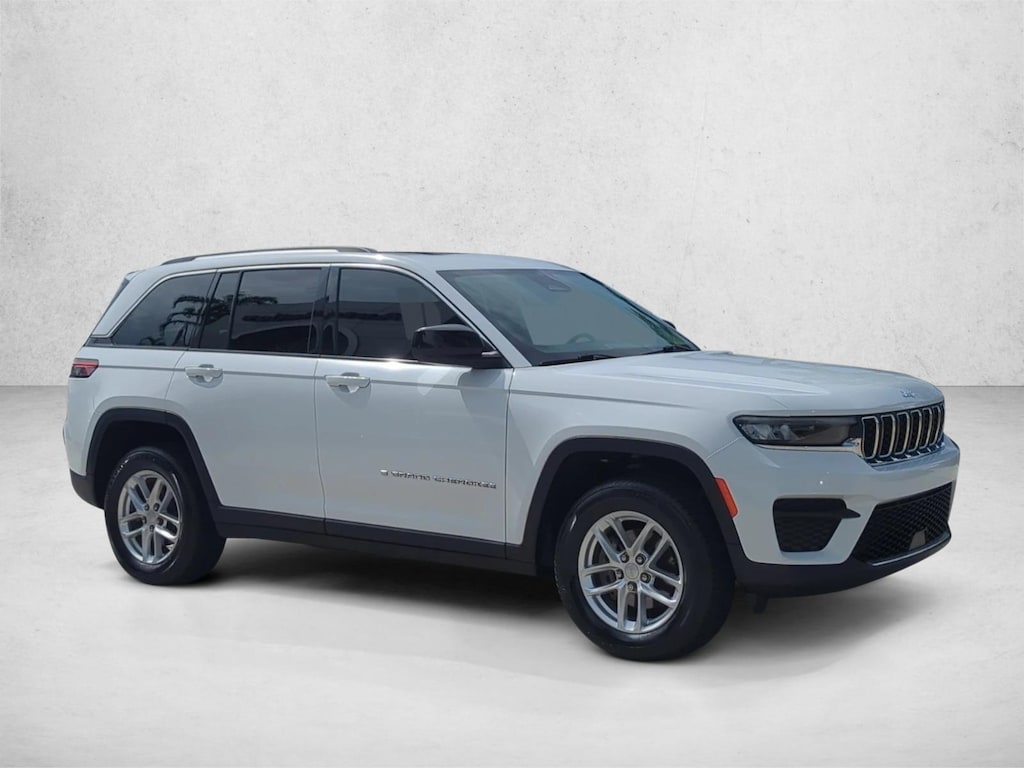 Used 2023 Jeep Grand Cherokee Laredo Sport Utility