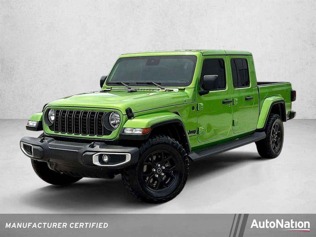 Used 2025 Jeep Gladiator High Tide Crew Cab Pickup