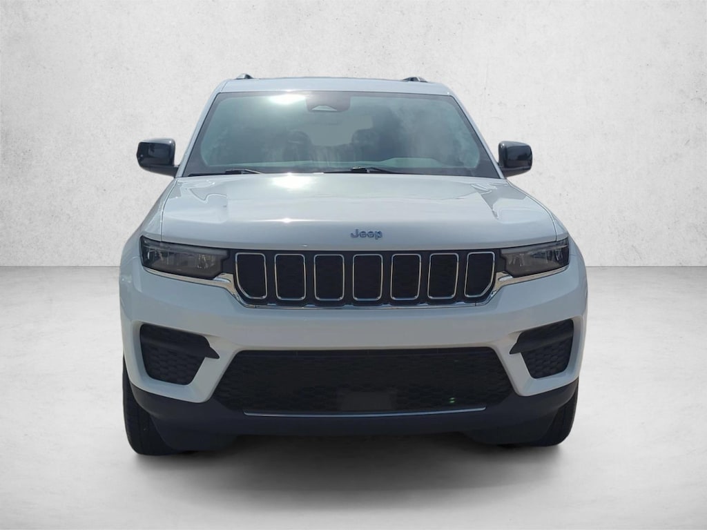 Used 2023 Jeep Grand Cherokee Laredo Sport Utility