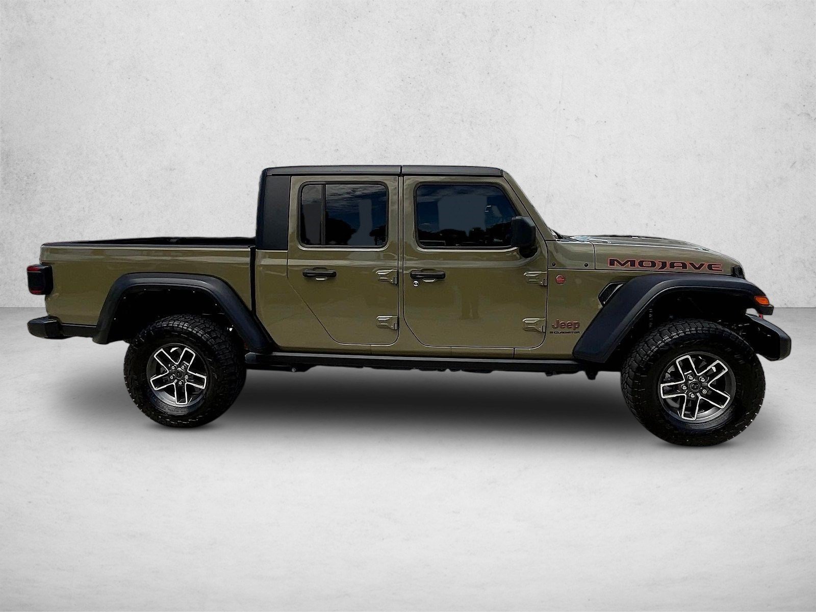 Used 2025 Jeep Gladiator Mojave Crew Cab Pickup