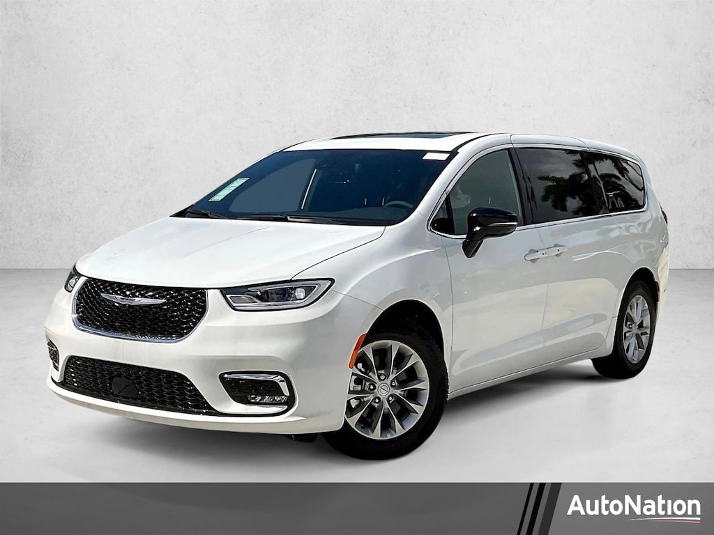 New 2026 Chrysler Pacifica Limited Van Passenger Van