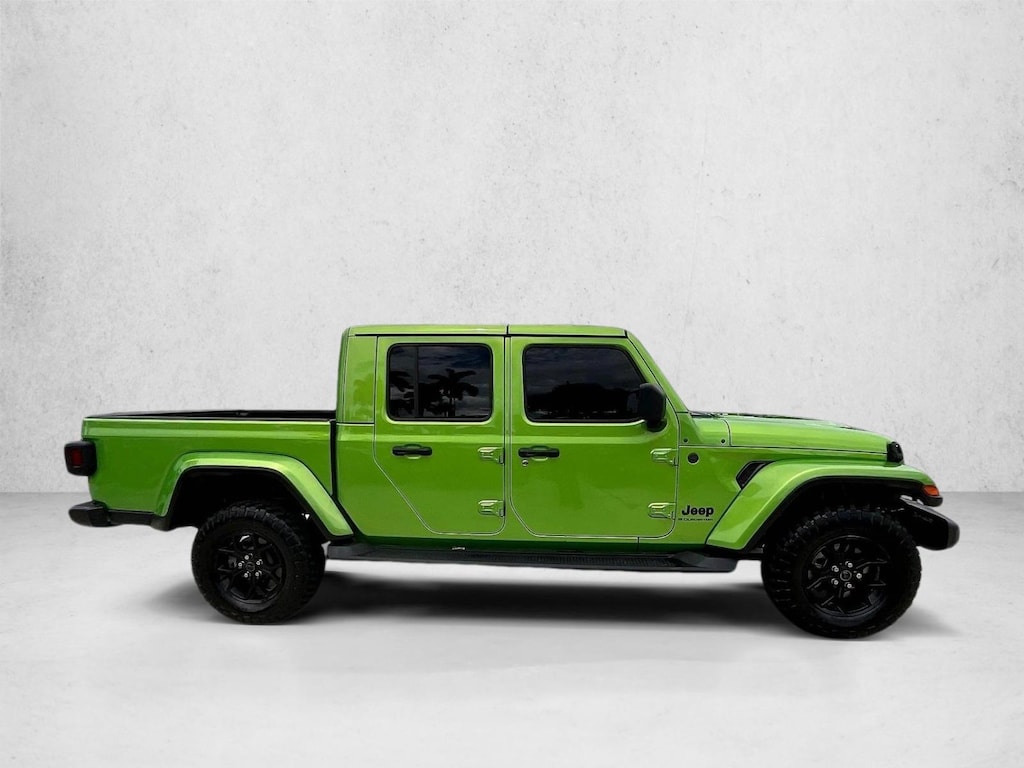 Used 2025 Jeep Gladiator High Tide Crew Cab Pickup