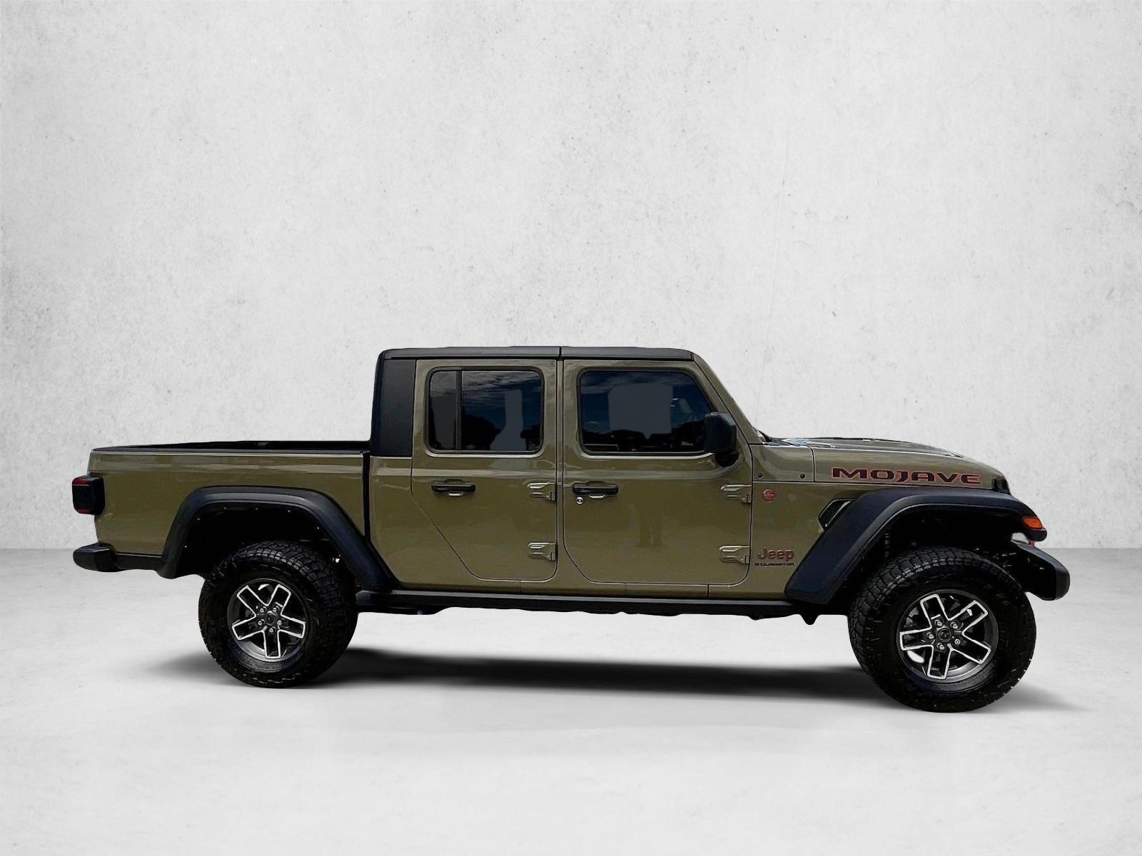 Used 2025 Jeep Gladiator Mojave Crew Cab Pickup